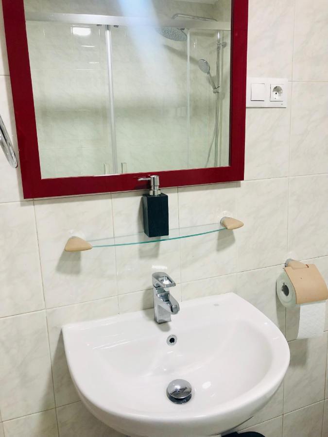 Spanish C. Málaga Kültér fotó
